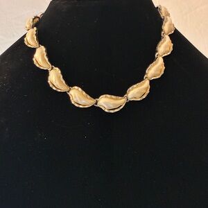 Vintage Mid-century SIGNED “KARU” Choker Cream Colored Leaf Shaped Links
